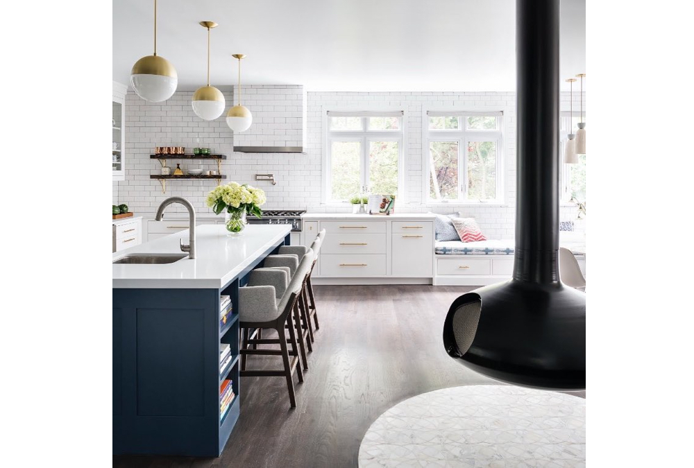 Eiffel Arm Wood Stool