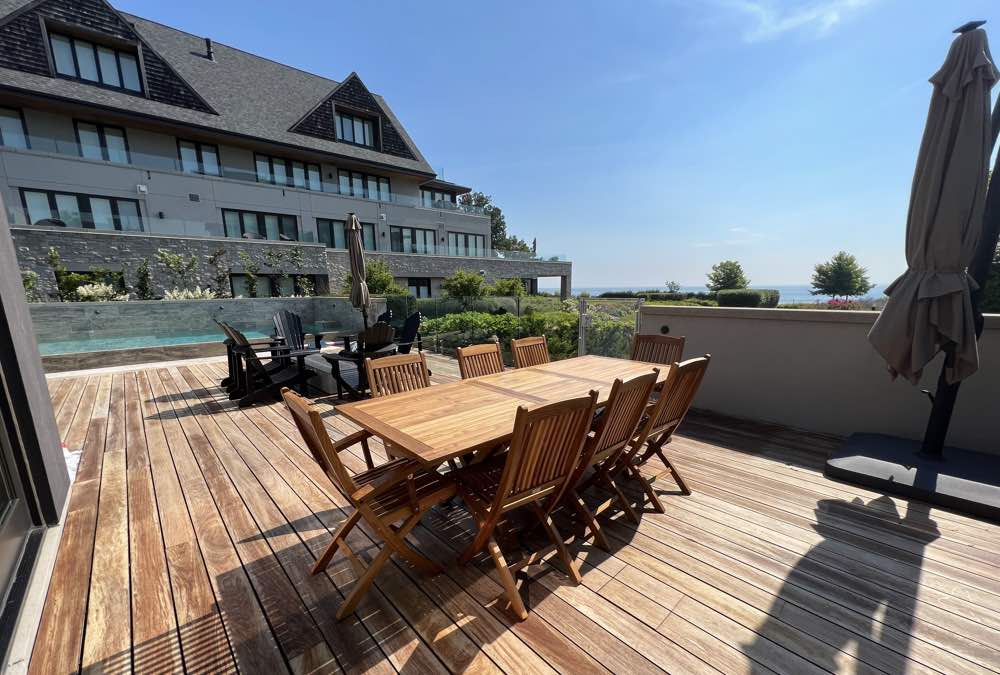 Kleopatra Extendable Table, Pedasa Arm Chair