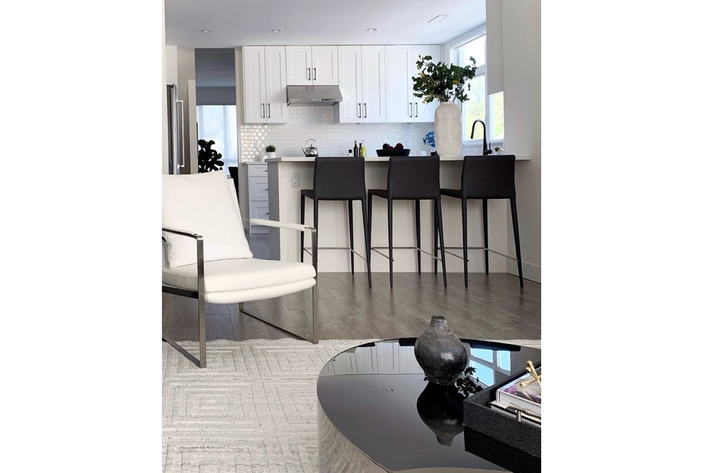 Zara Armchair & Tiffany Stools